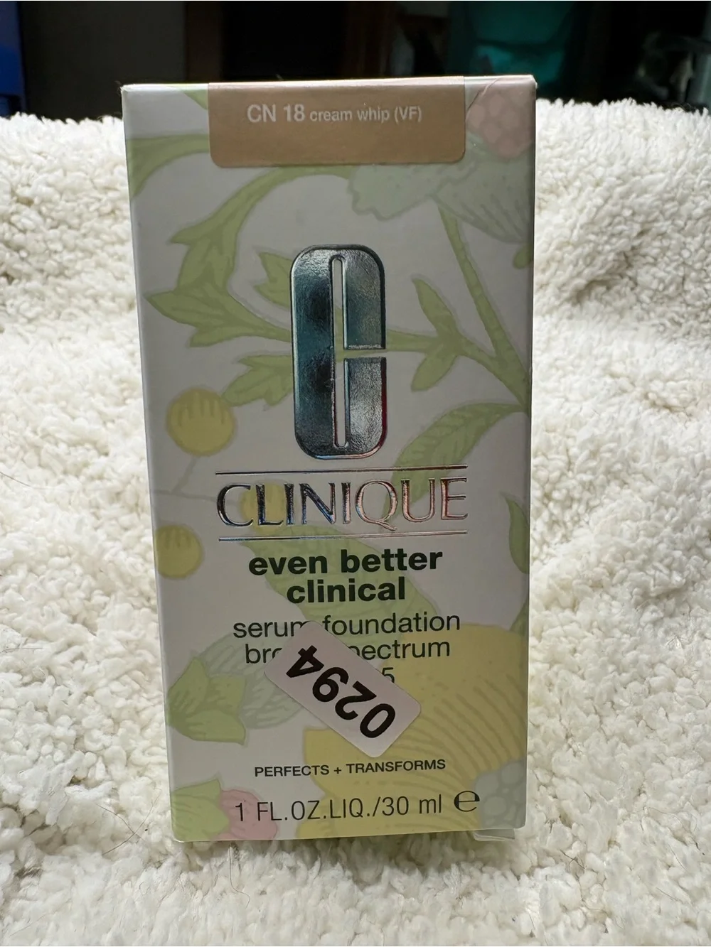 Clinique Even Better Clinical Serum Foundation CN 18 Cream Whip (Light Beige)